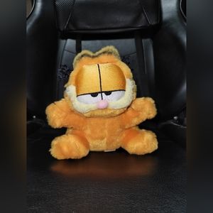 Garfield plush Stuffed Animal By Paws, INC. Stuffed Plush 9 Inches